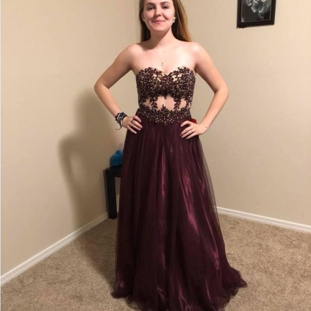 Girls prom dress.